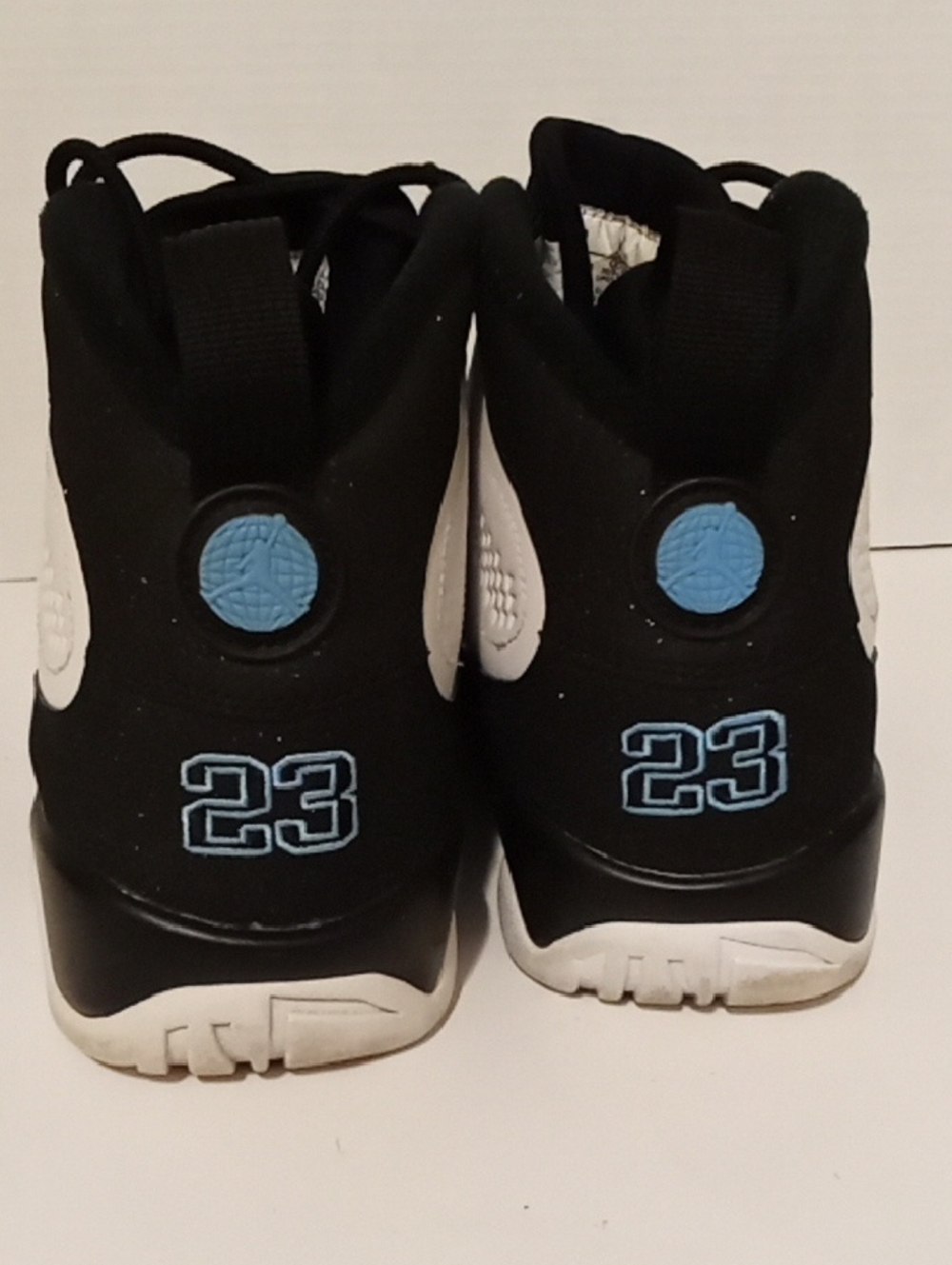 Jordan 9 Retro "University Blue" Size 9 - Picture 3 of 7